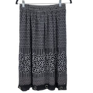 Lapis Skirt M Black White Geometric Floral Grommet Trim Elastic Waist Full Edgy
